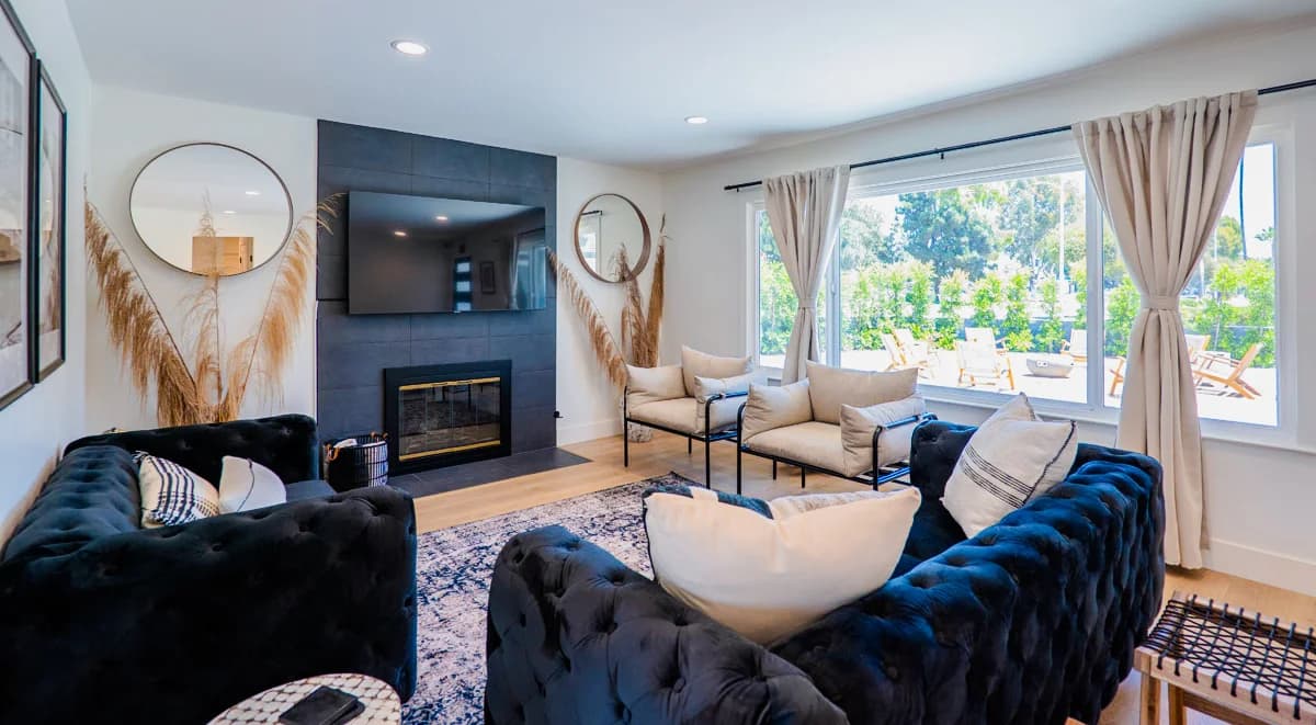 Surf City Detox Northridge facility exterior