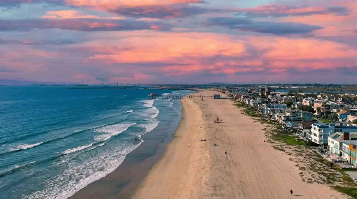 Huntington Beach coastline near Surf City Detox